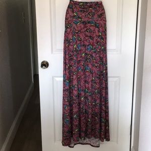 It has to go! New! LuLaRoe feather print maxi skirt